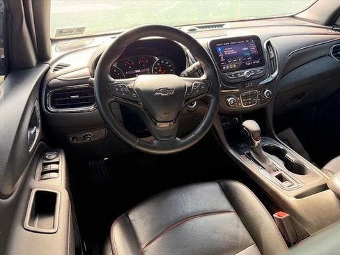 Used 2023 Chevrolet Equinox RS w/ RS Leather Package AWD/4WD image 11