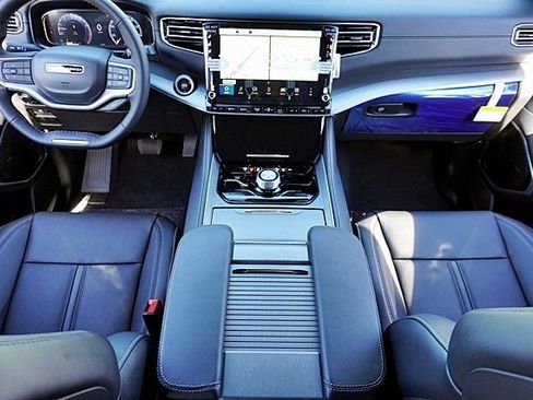 New 2026 Jeep Grand Wagoneer L Limited w/ Premium Group II image 27