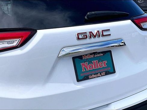 Used 2023 GMC Terrain SLE w/ Driver Convenience Package AWD/4WD image 8