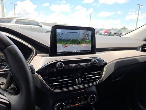 Certified 2022 Ford Escape SEL FWD image 22