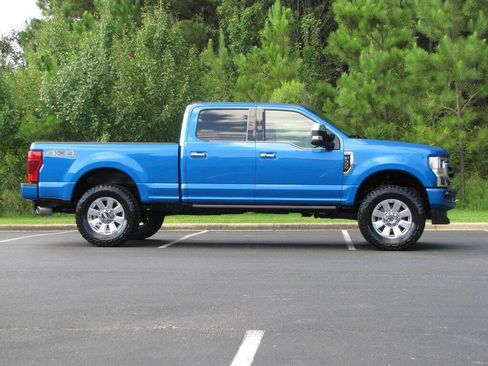 Used 2021 Ford F350 Platinum AWD/4WD image 4