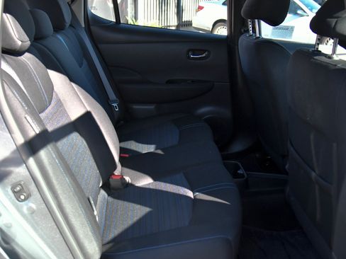 Used 2024 Nissan Leaf SV Plus image 40