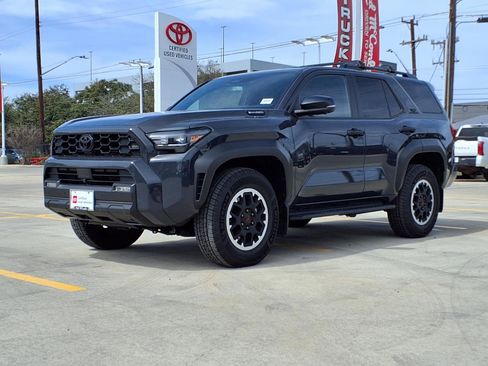 Certified 2025 Toyota 4Runner TRD Off-Road Premium w/ Tow Technology Package image 1