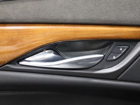 Used 2016 Cadillac Escalade ESV Luxury image 69