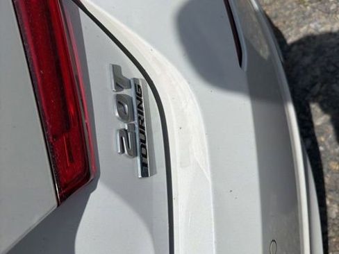 Used 2018 Honda Accord Touring image 8
