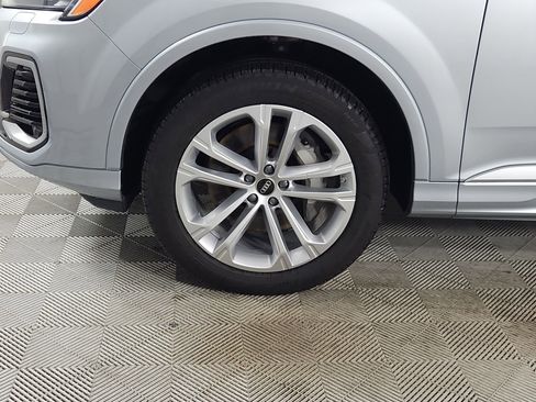 Certified 2025 Audi Q7 3.0T Premium image 11
