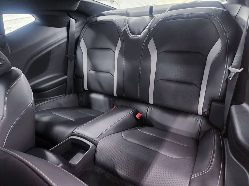 Used 2020 Chevrolet Camaro SS RWD image 29