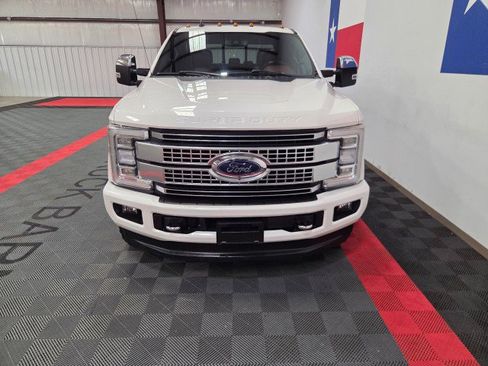 Used 2019 Ford F350 Platinum w/ Platinum Ultimate Package image 17