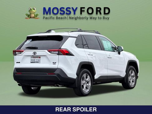 Used 2025 Toyota RAV4 XLE AWD/4WD image 5