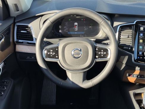 Certified 2024 Volvo XC90 T8 Plus w/ Protection Package Premier image 12