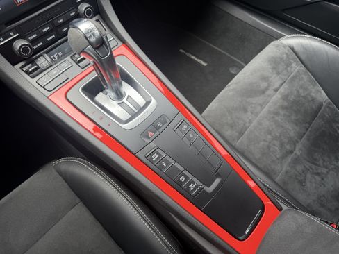 Certified 2018 Porsche 911 GT3 RWD image 23