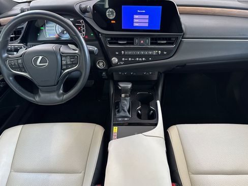 Certified 2023 Lexus ES 300h w/ Premium Package FWD image 17