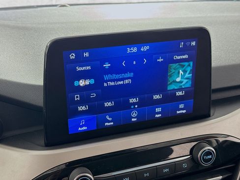 Used 2022 Ford Escape SE image 16