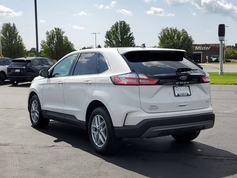 Certified 2024 Ford Edge SEL w/ Convenience Package AWD/4WD image 4