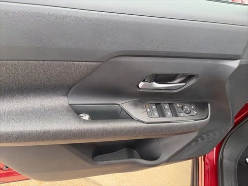 New 2026 Nissan Kicks SV w/ SV Premium Package image 18