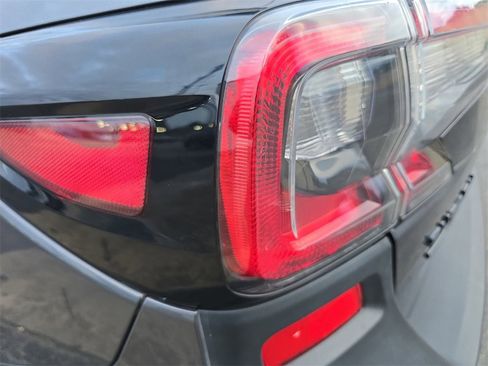 Used 2022 Subaru Outback Wilderness w/ Wilderness Package image 30