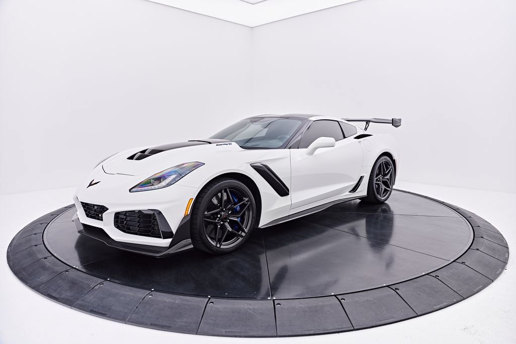Used 2019 Chevrolet Corvette ZR1 RWD image 21