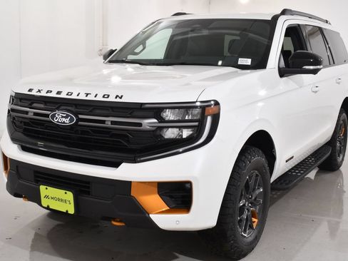 New 2027 Ford Expedition Tremor w/ Driver's Package AWD/4WD image 2
