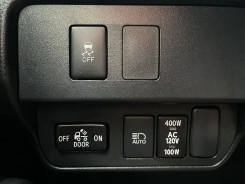 Used 2023 Toyota Tacoma TRD Sport w/ Technology Package AWD/4WD image 25