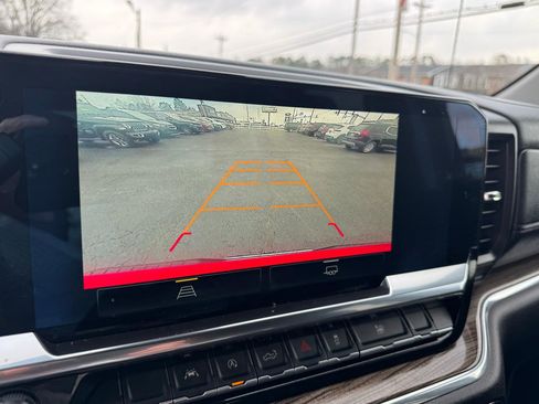 Used 2025 Chevrolet Silverado 1500 LT image 26