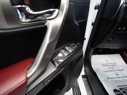 Used 2021 Lexus GX 460 Premium w/ Premium Package image 7