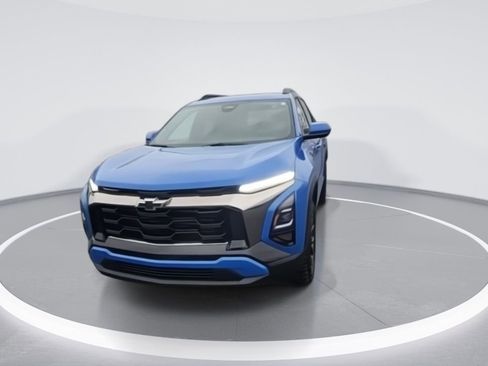 New 2026 Chevrolet Equinox ACTIV image 3