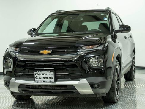 Certified 2023 Chevrolet TrailBlazer LT w/ Convenience Package FWD image 4