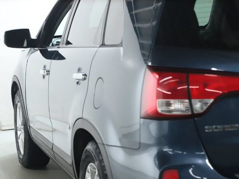 Used 2015 Kia Sorento LX FWD image 41