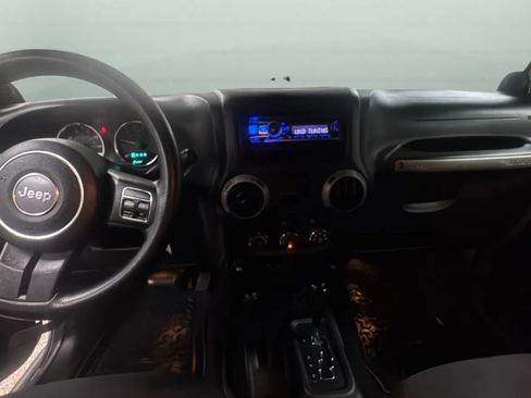 Used 2014 Jeep Wrangler Sport AWD/4WD image 9