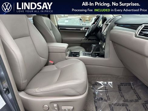 Used 2017 Lexus GX 460 AWD/4WD image 12