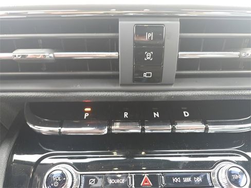 Used 2022 Lincoln Corsair AWD w/ Equipment Group 101A image 21