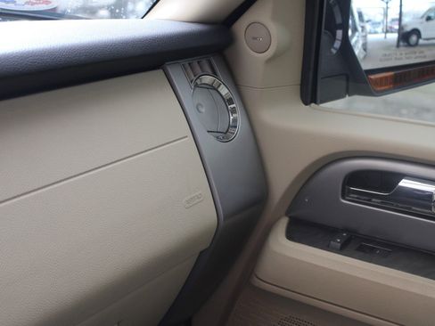 Used 2017 Ford Expedition Limited w/ Equipment Group 301A image 29