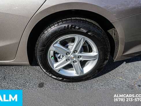Used 2024 Chevrolet Malibu LT FWD image 17