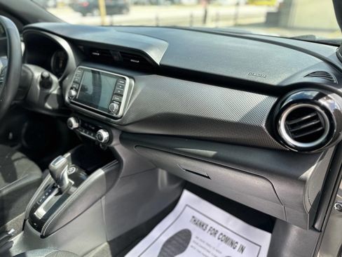 Used 2019 Nissan Kicks SV image 26