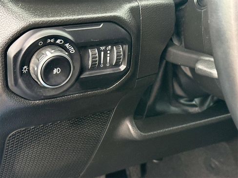 Used 2022 Jeep Wrangler Willys image 16