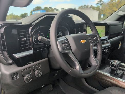 New 2026 Chevrolet Silverado 1500 LT RWD image 30