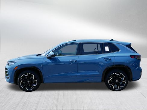 Certified 2025 Volkswagen Tiguan SEL R-Line AWD/4WD image 4