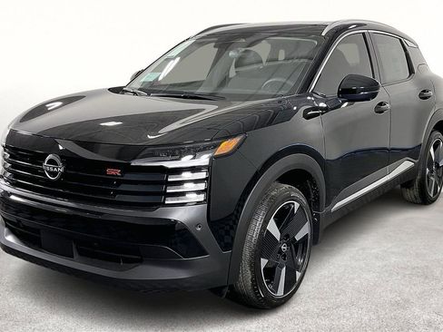 New 2026 Nissan Kicks SR w/ SR Premium Package image 5