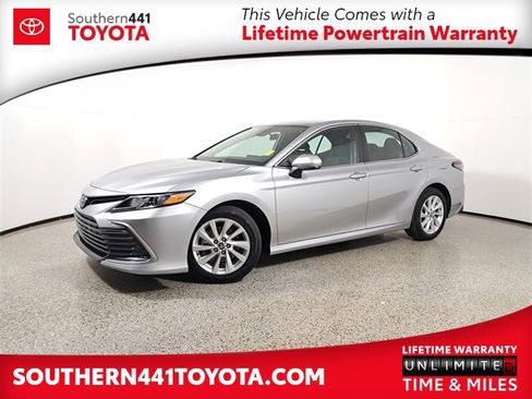 Used 2023 Toyota Camry LE image 1
