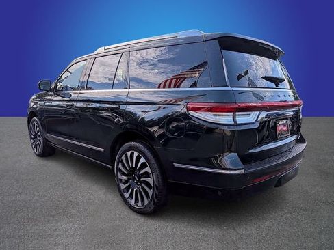 Used 2023 Lincoln Navigator Black Label AWD/4WD image 3
