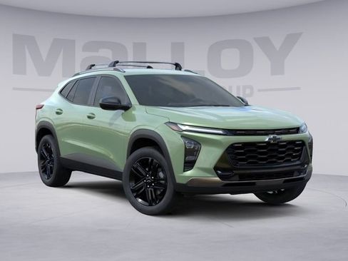 New 2026 Chevrolet Trax ACTIV w/ Driver Confidence Package FWD image 2