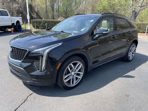 Used 2019 Cadillac XT4 Sport FWD image 3