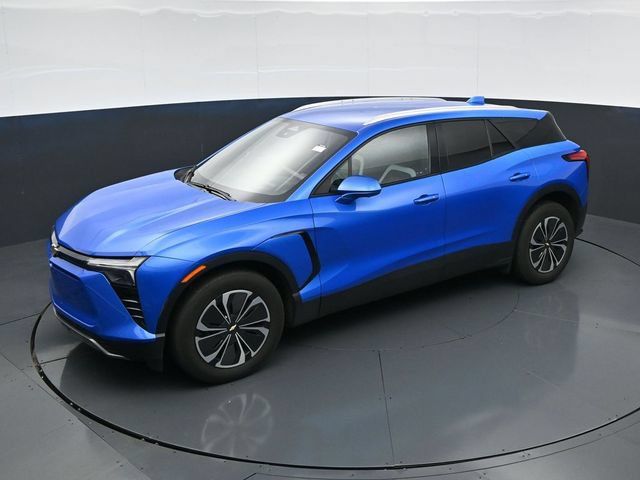 Used 2024 Chevrolet Blazer EV LT AWD/4WD image 41