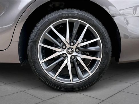 Used 2023 Toyota Camry XLE w/ Navigation Package image 11