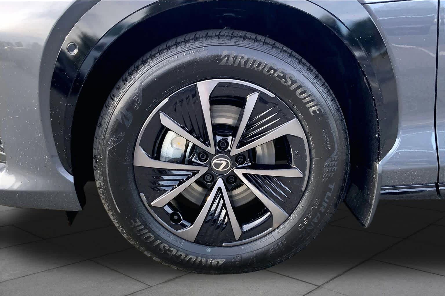 New 2026 Lexus RZ 450e AWD image 11