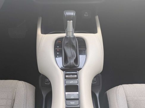 Used 2023 Honda HR-V LX image 19