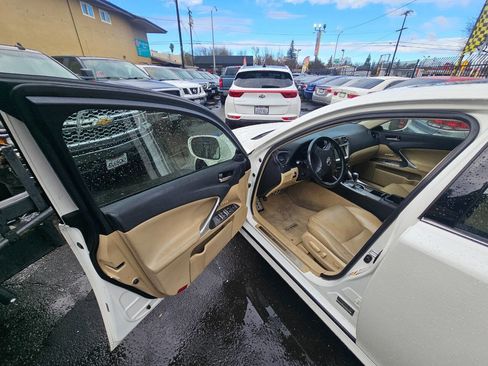 Used 2006 Lexus IS 350 image 17