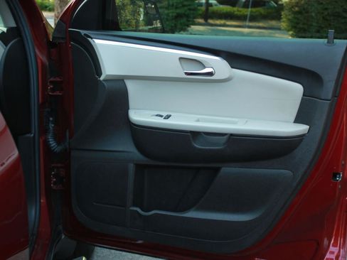 Used 2011 Chevrolet Traverse LTZ w/ LPO, 'HIT The Road' Package AWD/4WD image 19
