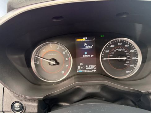 Used 2021 Subaru Crosstrek 2.5i Limited w/ Moonroof Package 2 image 5