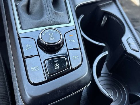 Used 2024 Kia Sportage LX image 25